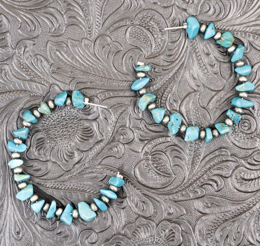 TURQUOISE CHIP SILVERTONE HOOP EARRINGS