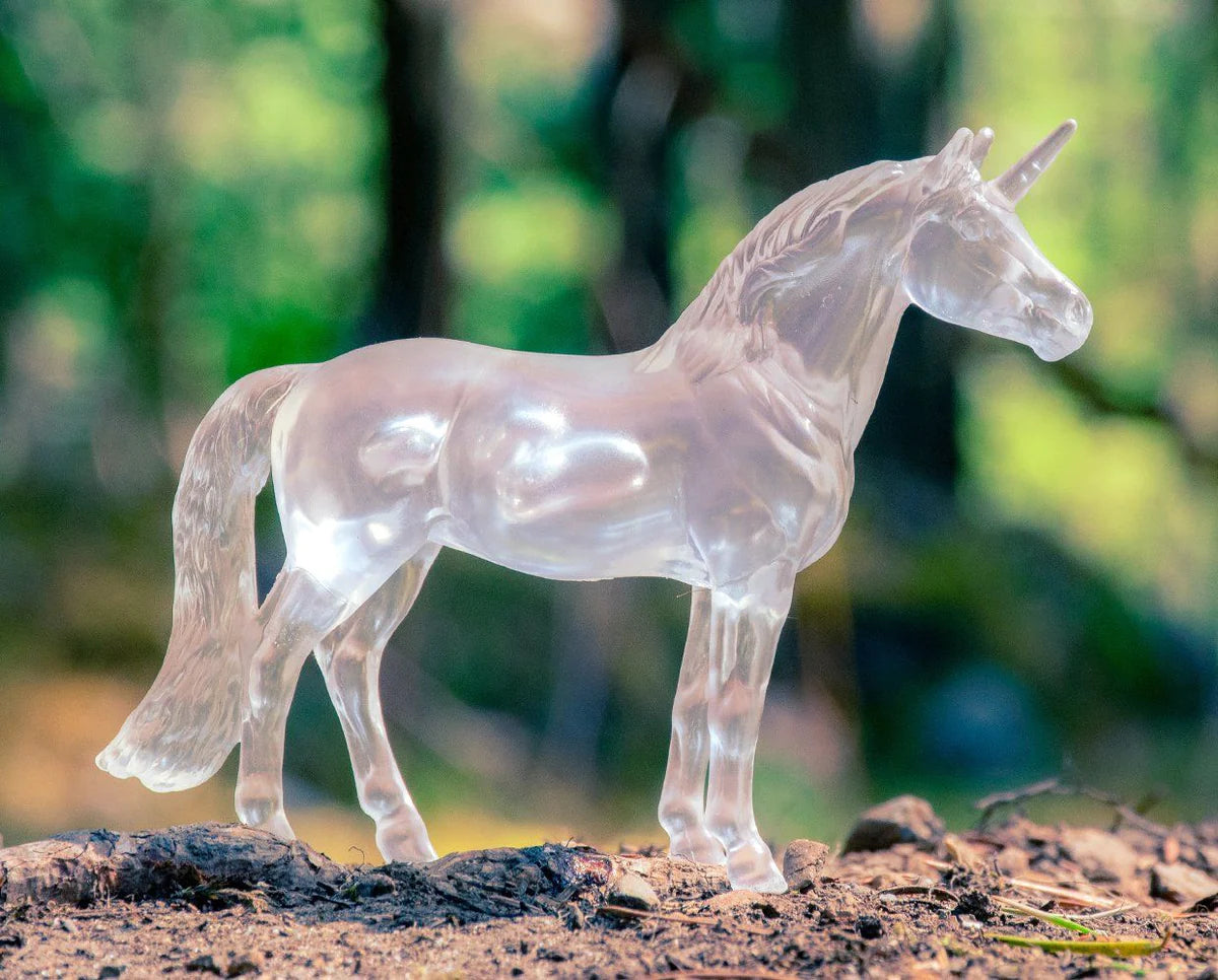Breyer Suncatcher Unicorn Paint & Play