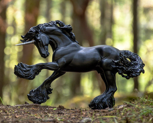 Breyer Obsidian 1841